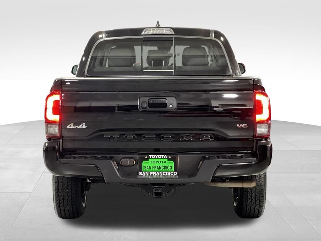 Used 2023 Toyota Tacoma SR5 w/ Technology Package AWD/4WD image 4