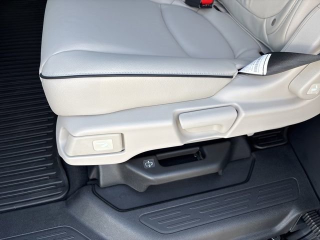 New 2026 Honda Odyssey Touring image 23