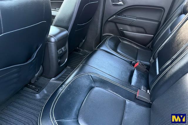 Used 2018 Chevrolet Colorado LT w/ Safety Package RWD image 14