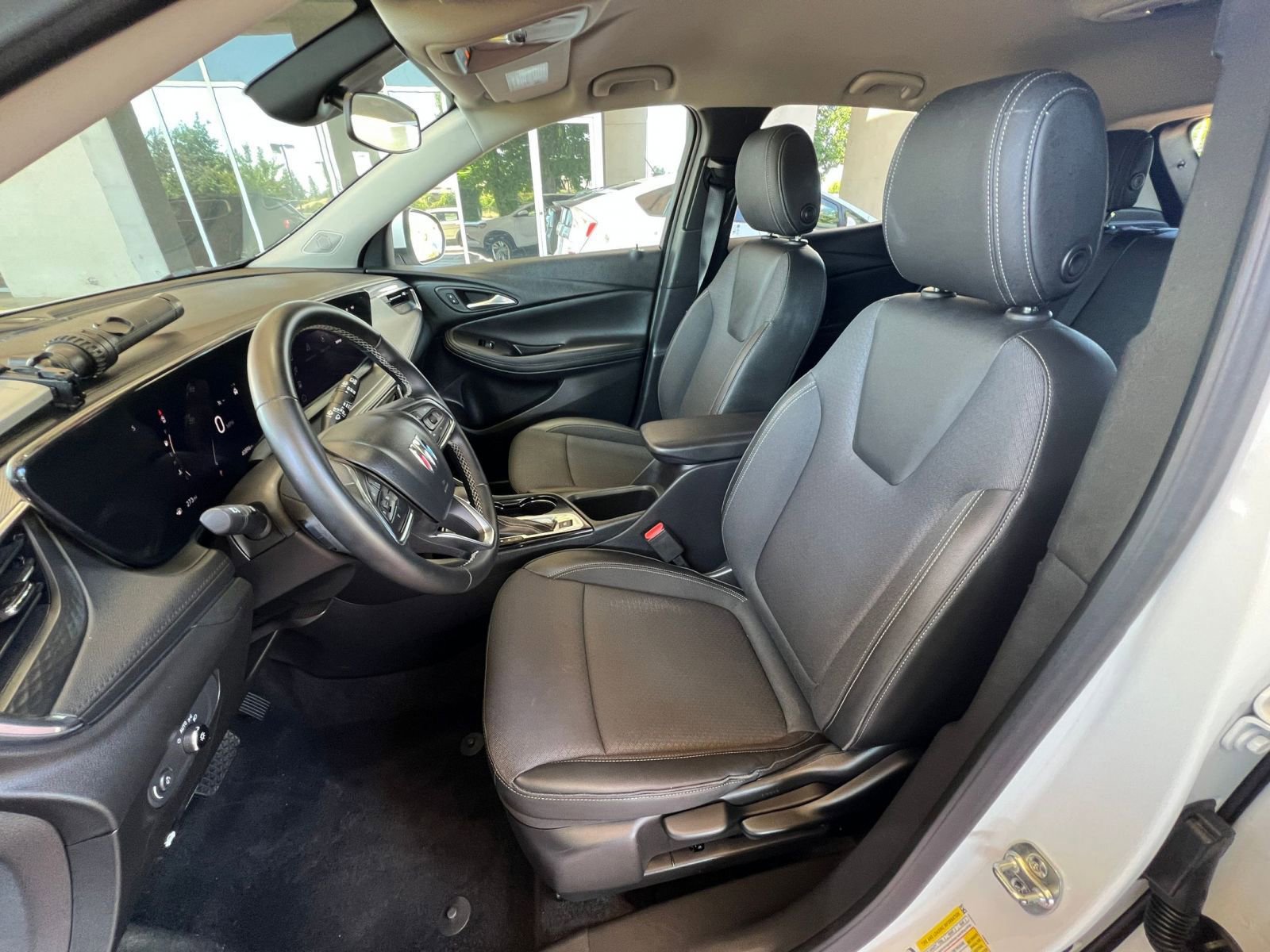 Used 2025 Buick Encore GX Preferred FWD image 24