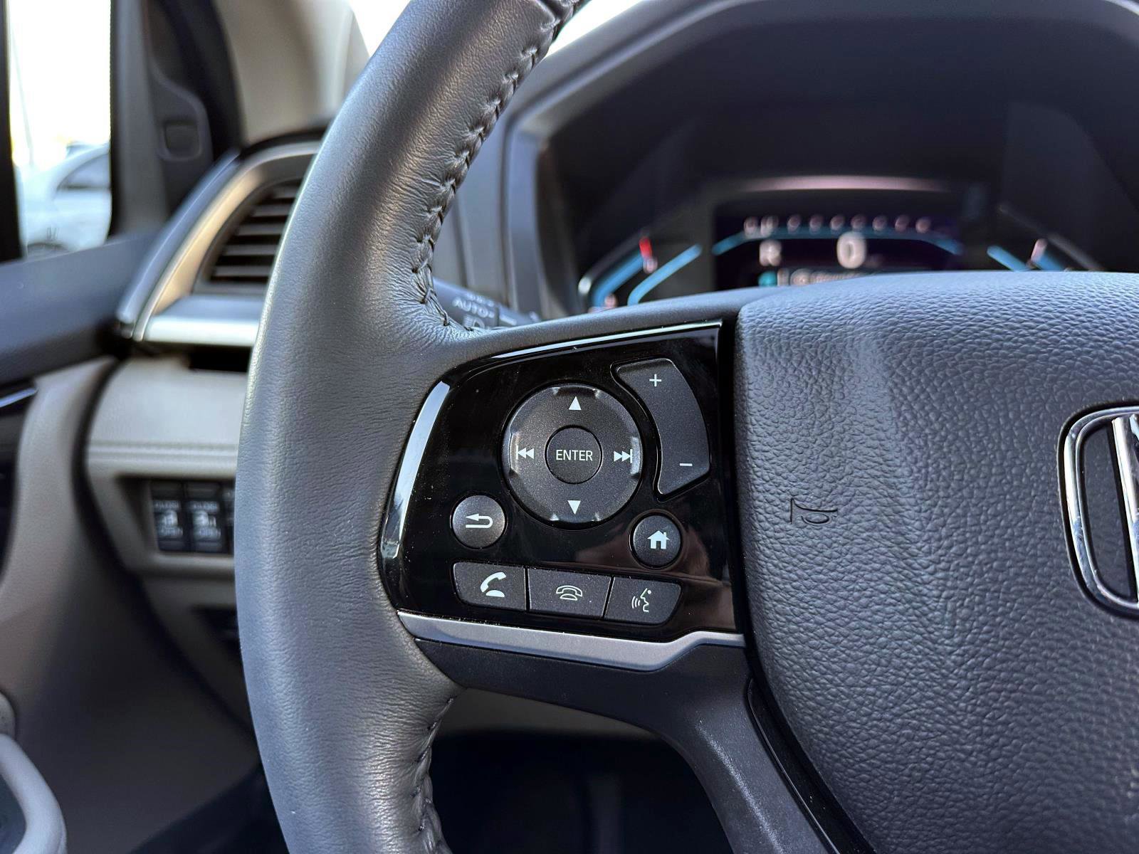 Used 2023 Honda Odyssey Touring image 28