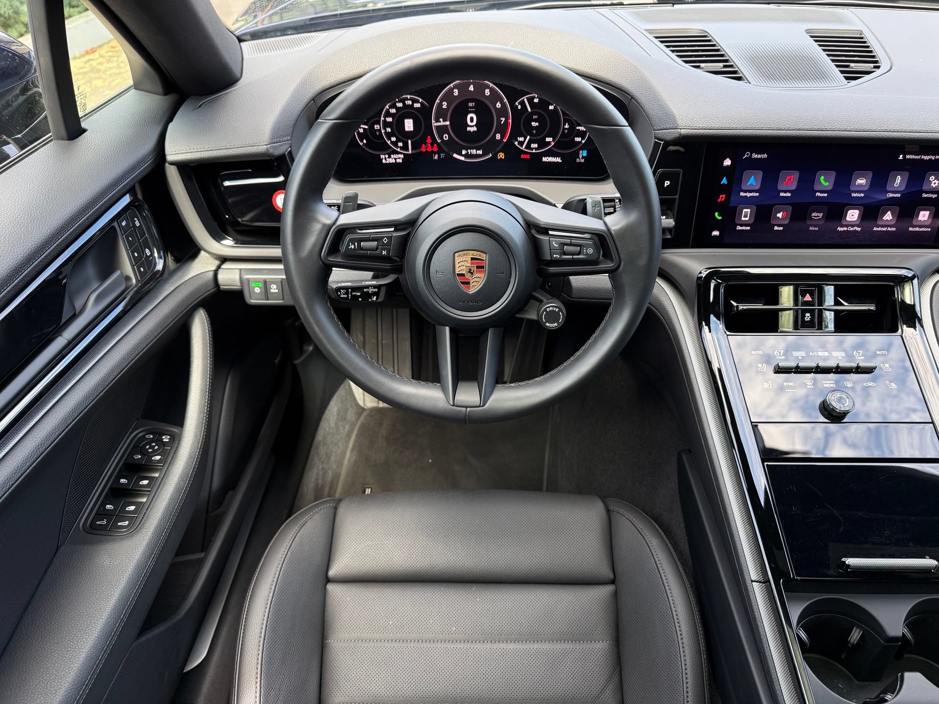Used 2026 Porsche Panamera image 15