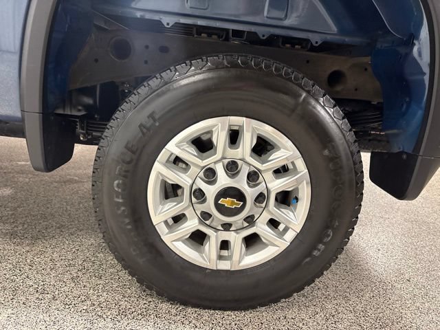 Used 2025 Chevrolet Silverado 2500 LT w/ Safety Package AWD/4WD image 33