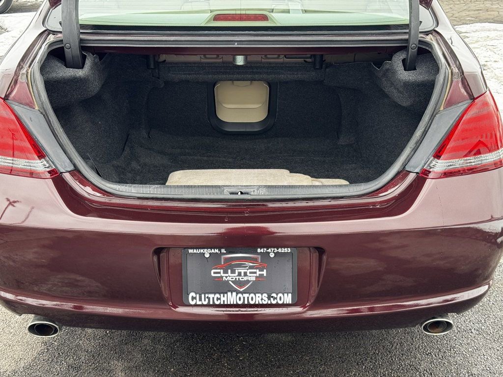 Used 2010 Toyota Avalon XLS image 8