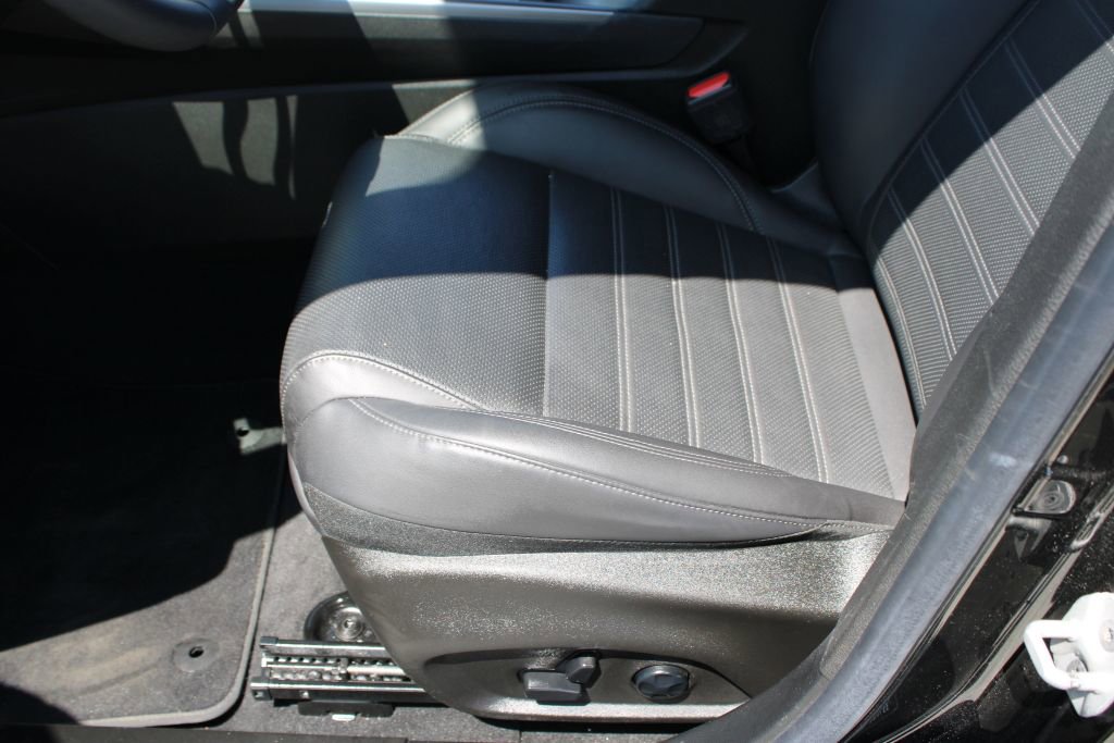 Used 2024 Dodge Hornet R/T Plus AWD/4WD image 18