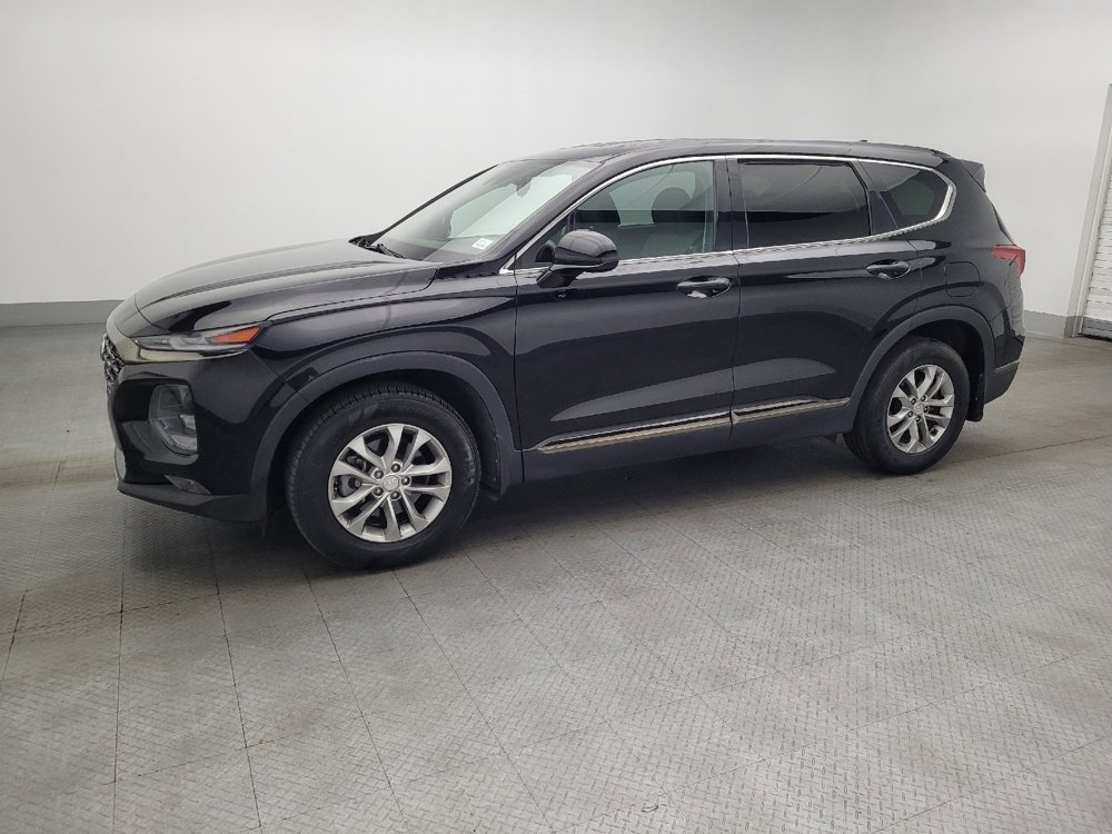 Used 2019 Hyundai Santa Fe SEL image 2