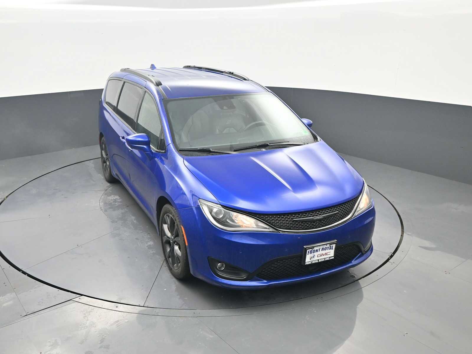 Used 2019 Chrysler Pacifica Touring-L Plus w/ Advanced Safetytec Group FWD image 26