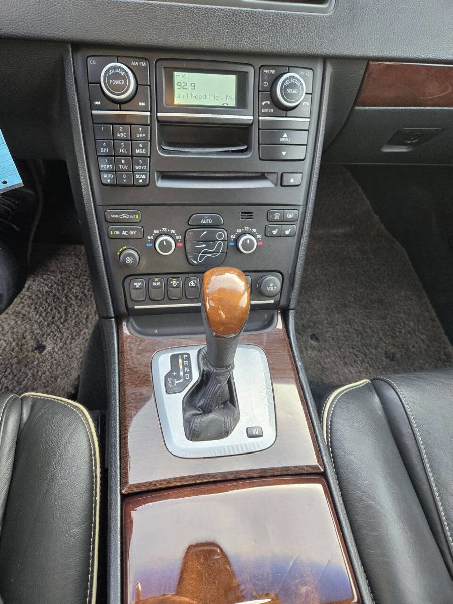 Used 2013 Volvo XC90 3.2 image 27