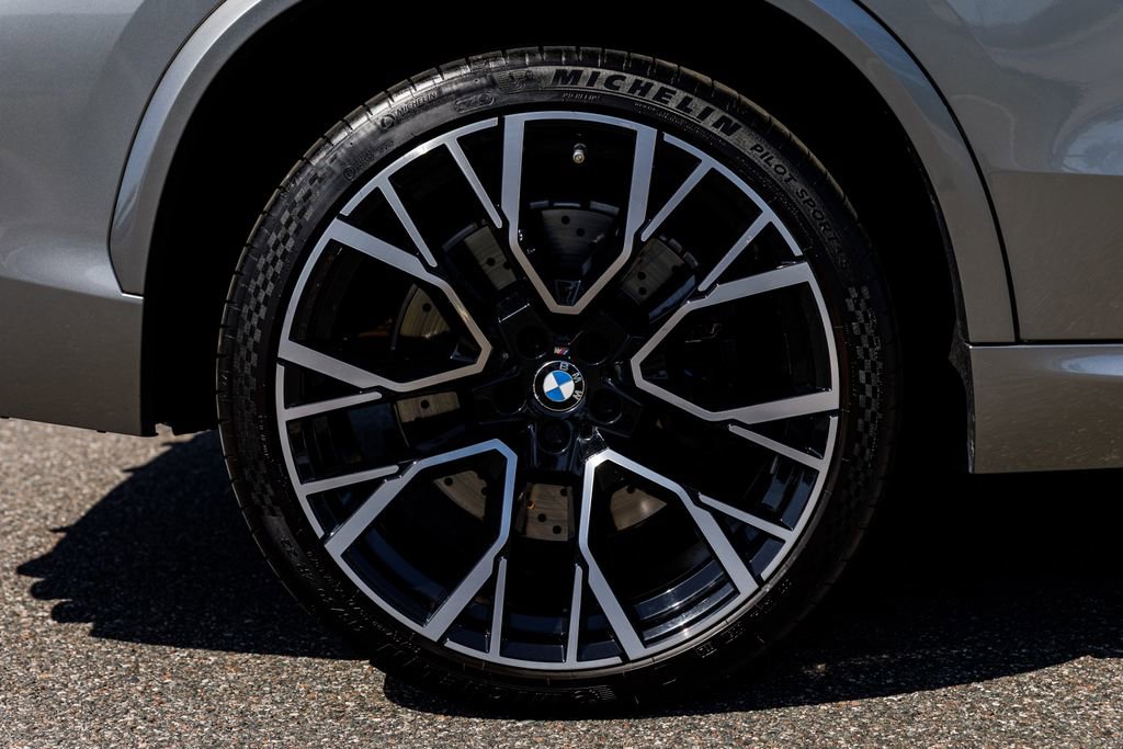 Used 2022 BMW X5 M w/ Competition Package 2 image 17