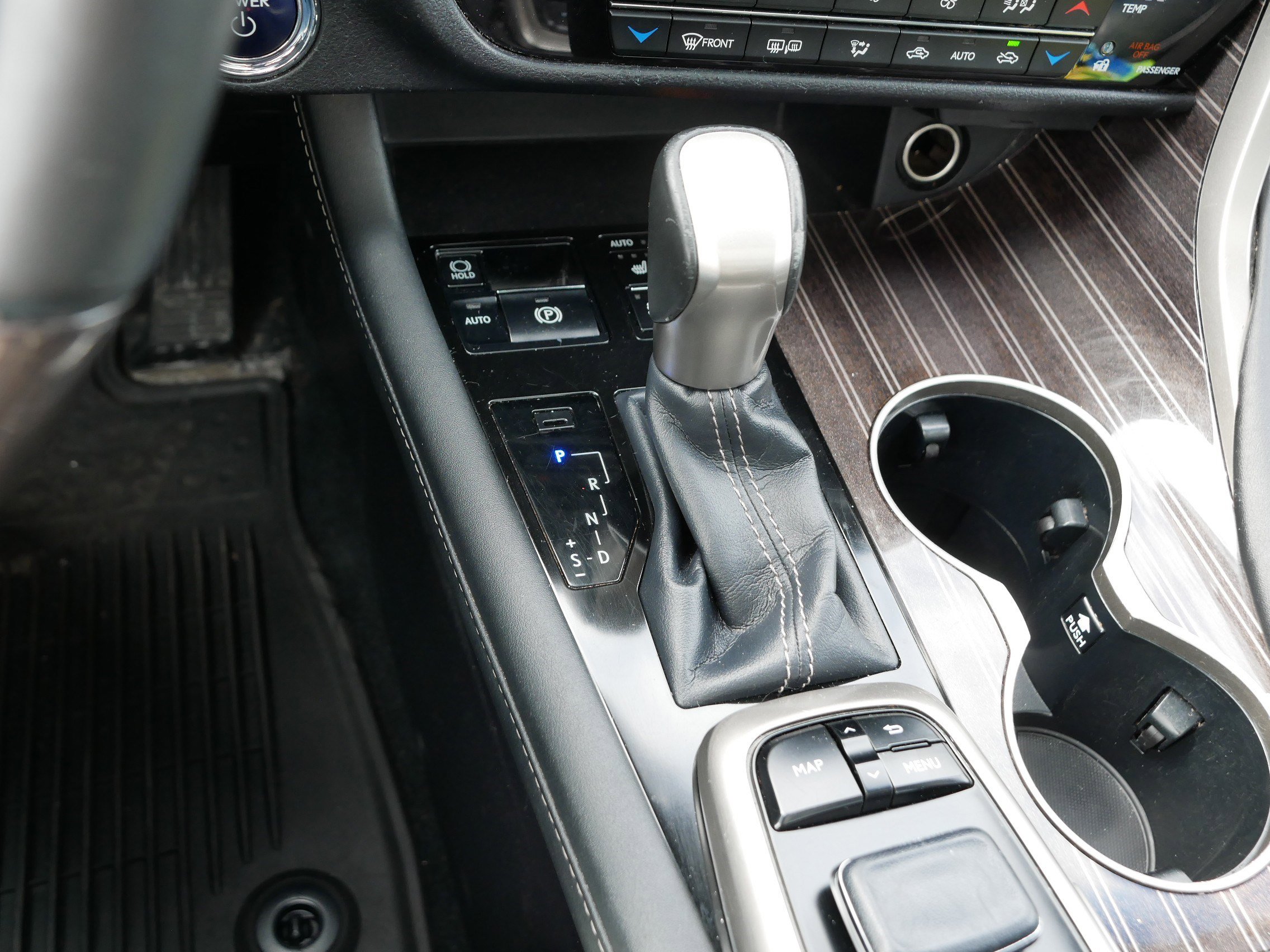 Used 2016 Lexus RX 450h AWD w/ Luxury Package image 24