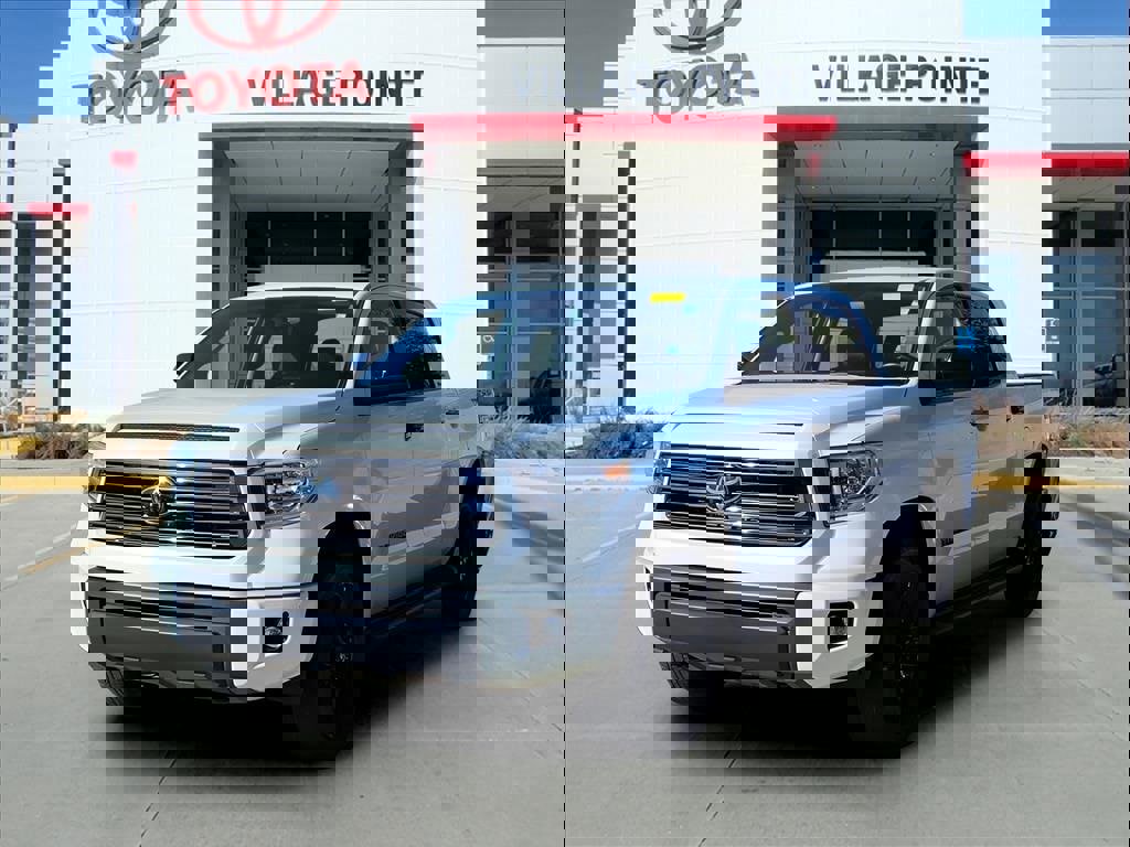 Used 2021 Toyota Tundra Limited w/ Limited Premium Package