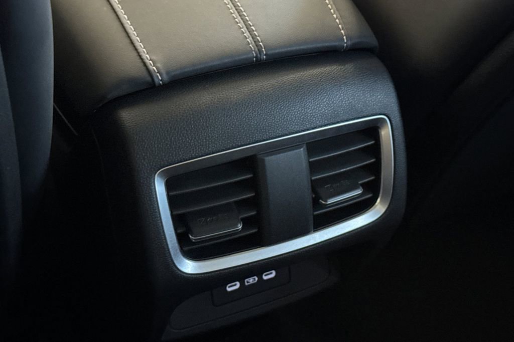 Certified 2025 Acura RDX SH-AWD w/ Technology Package image 17