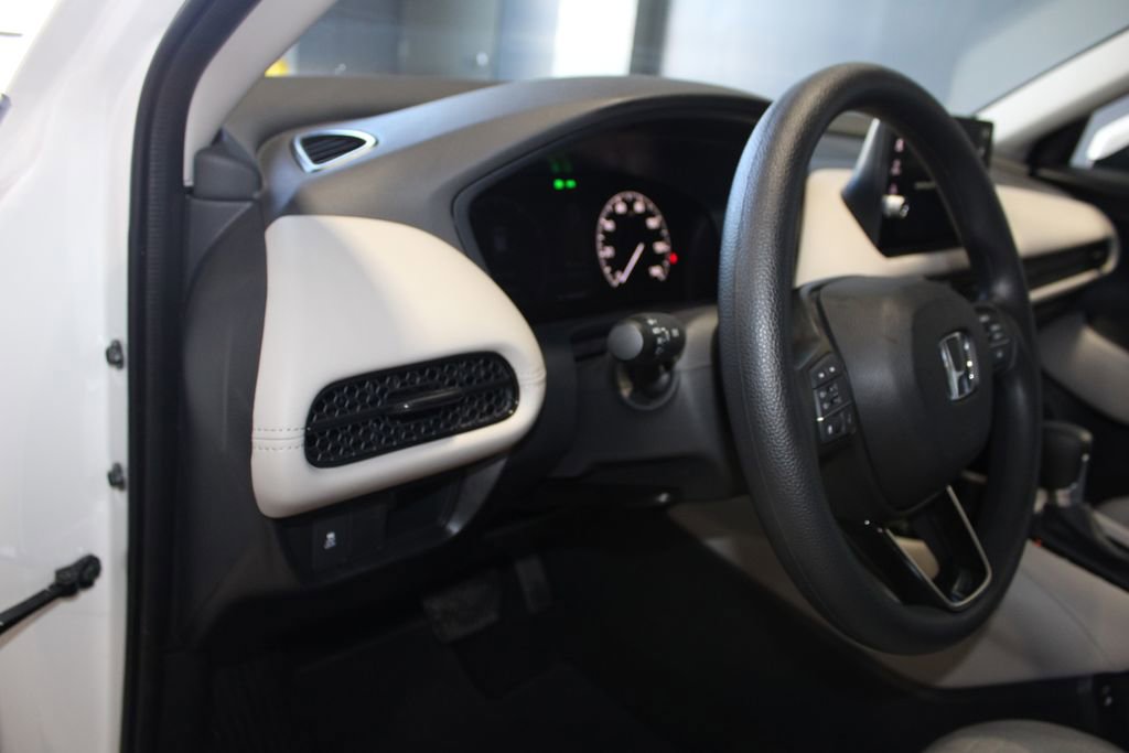 Used 2026 Honda HR-V LX image 11