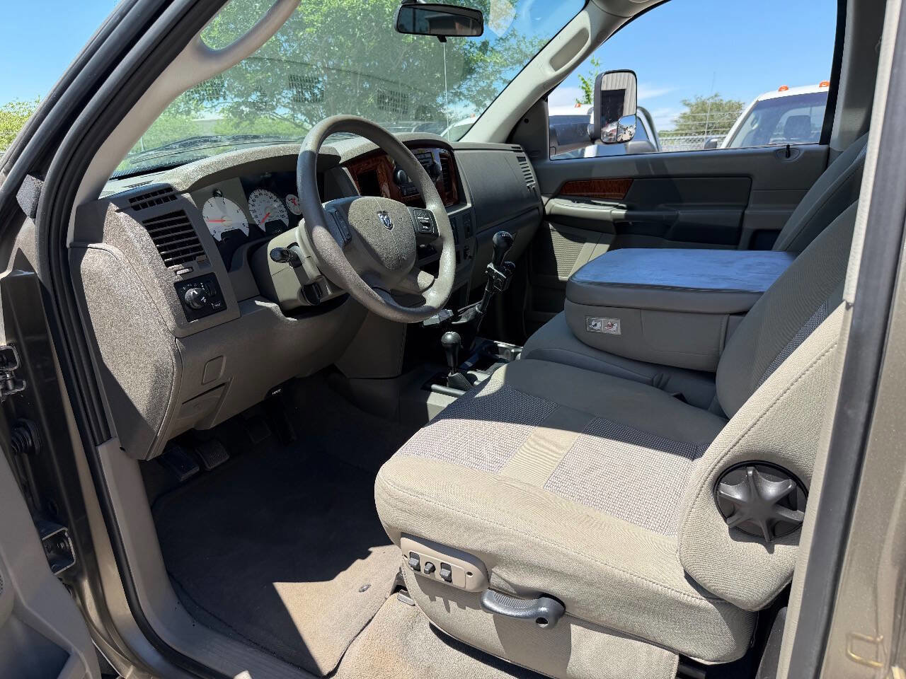 Used 2006 Dodge Ram 2500 Truck SLT w/ Trailer Tow Group image 9