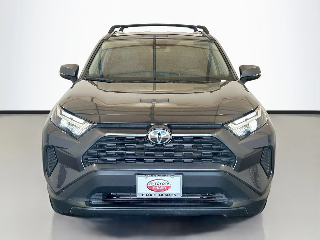 Used 2025 Toyota RAV4 XLE FWD image 2