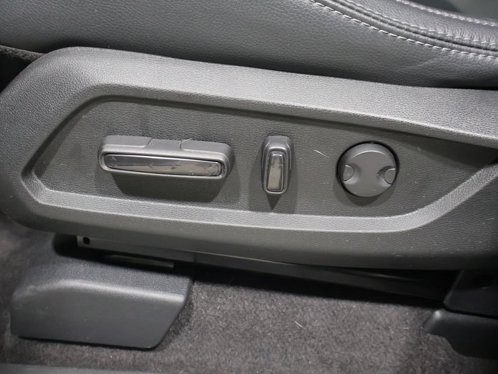 Used 2024 Honda Pilot EX-L image 10