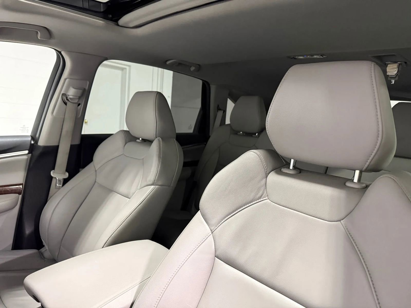 Used 2017 Acura MDX SH-AWD w/ Technology Package image 17