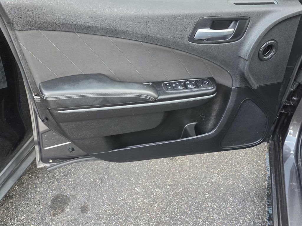 Used 2023 Dodge Charger SXT image 25
