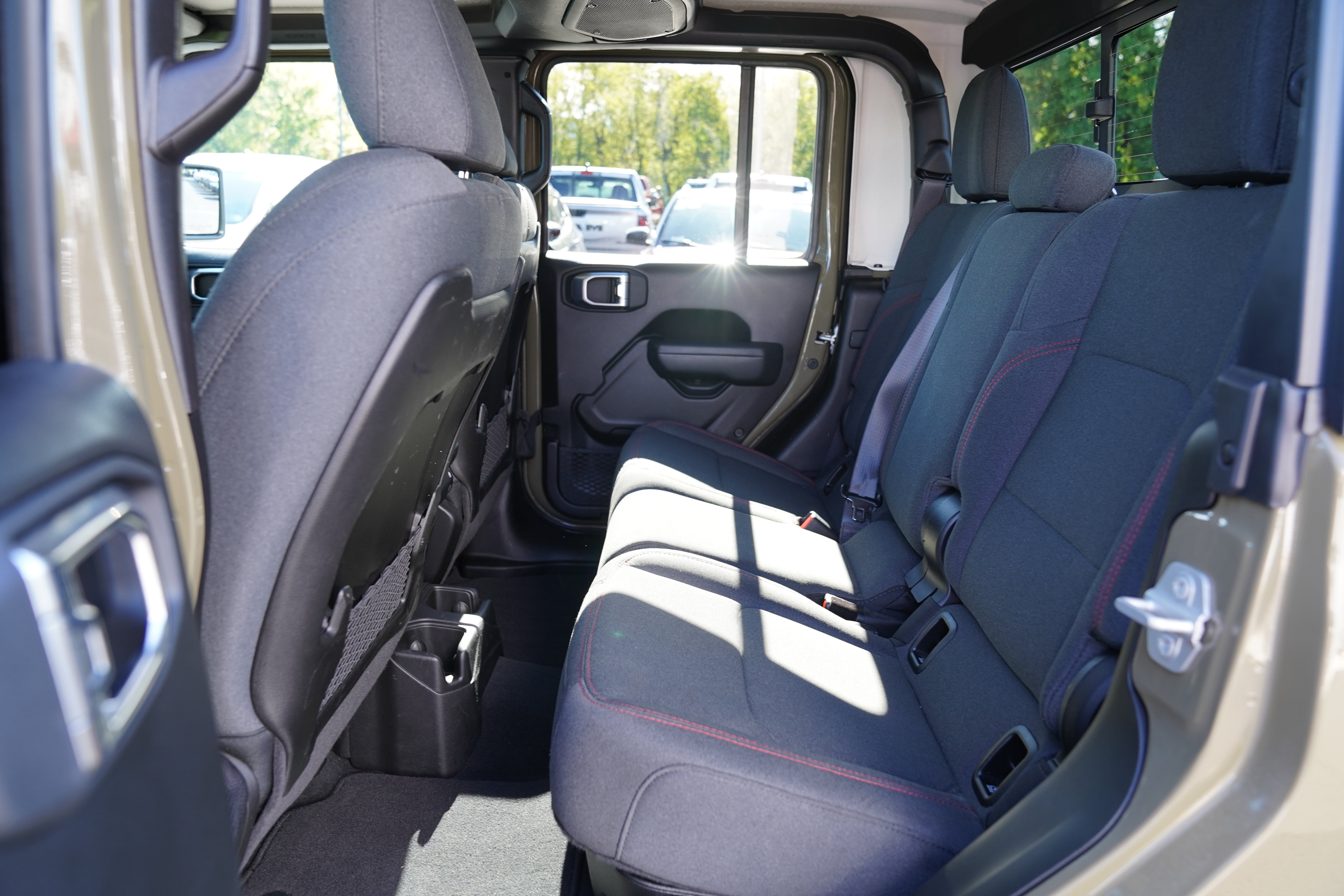 Used 2026 Jeep Gladiator Rubicon AWD/4WD image 5