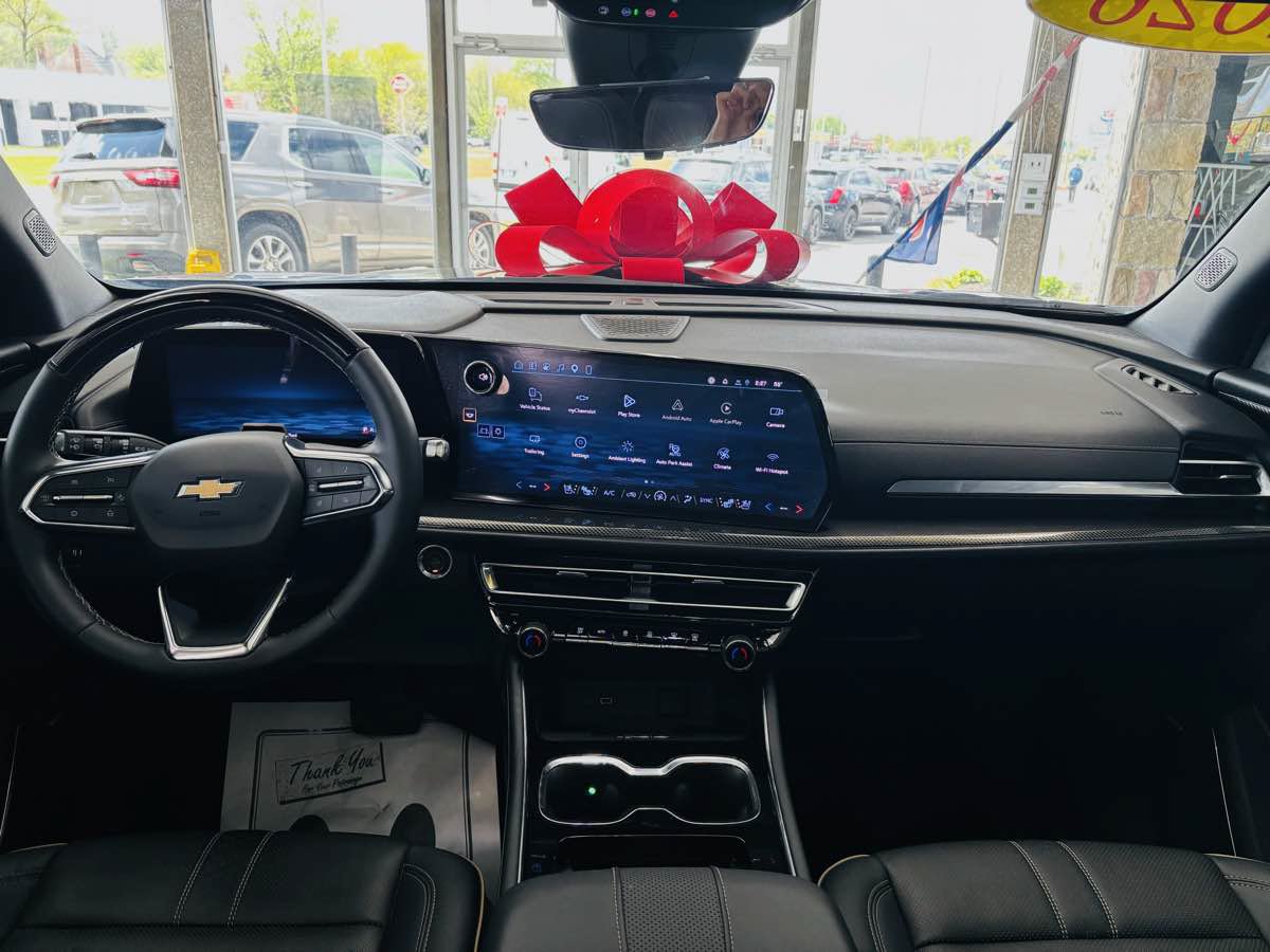 Used 2026 Chevrolet Traverse High Country FWD image 46