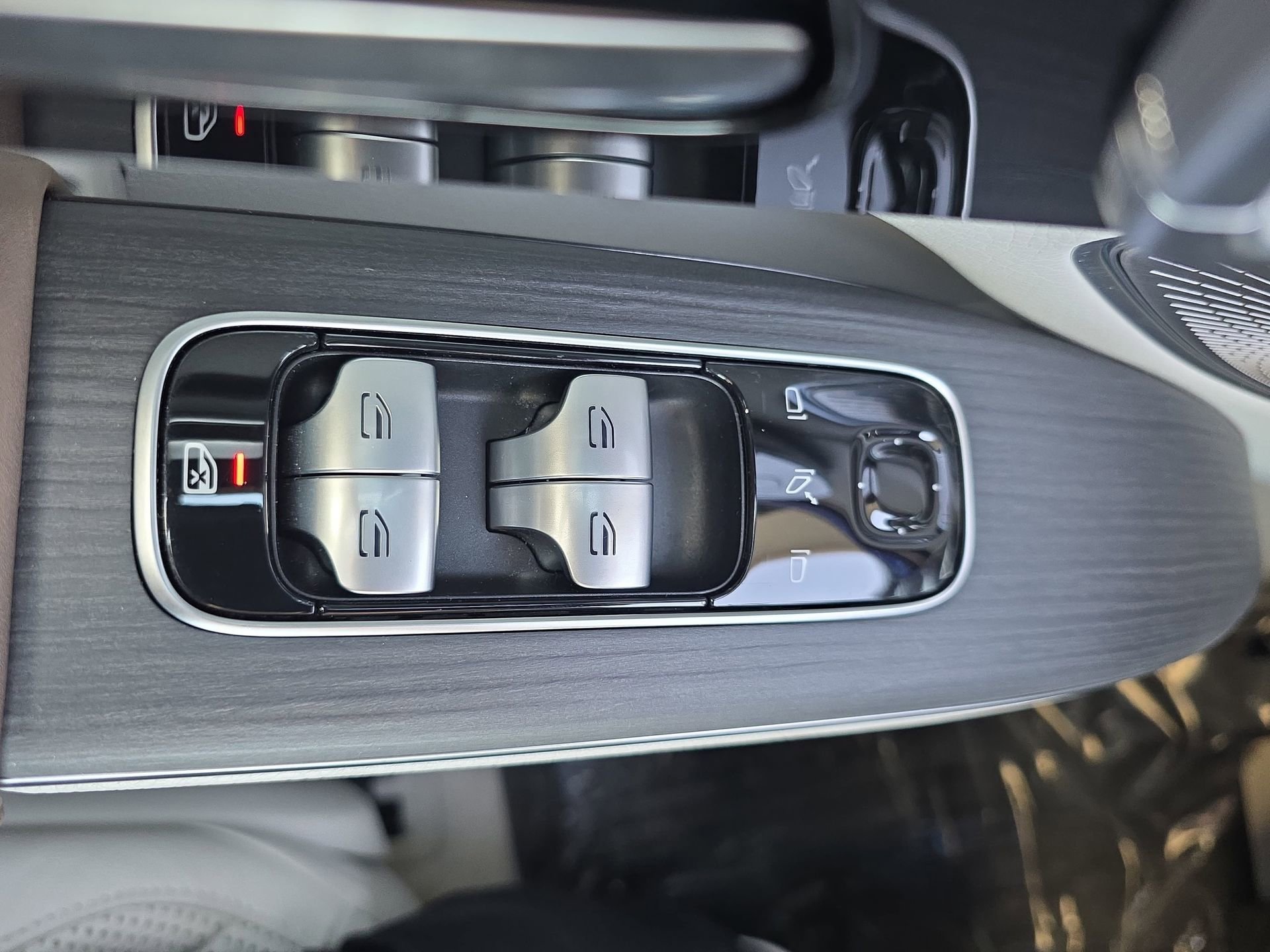 Certified 2023 Mercedes-Benz EQS 580 4MATIC SUV image 27