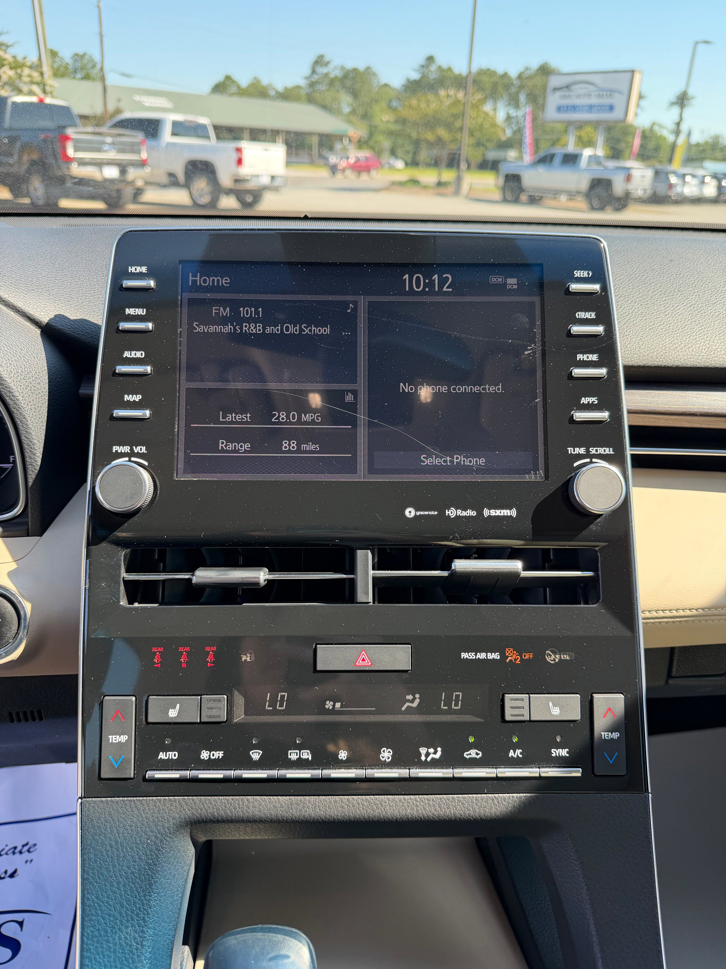 Used 2021 Toyota Avalon XLE FWD image 17