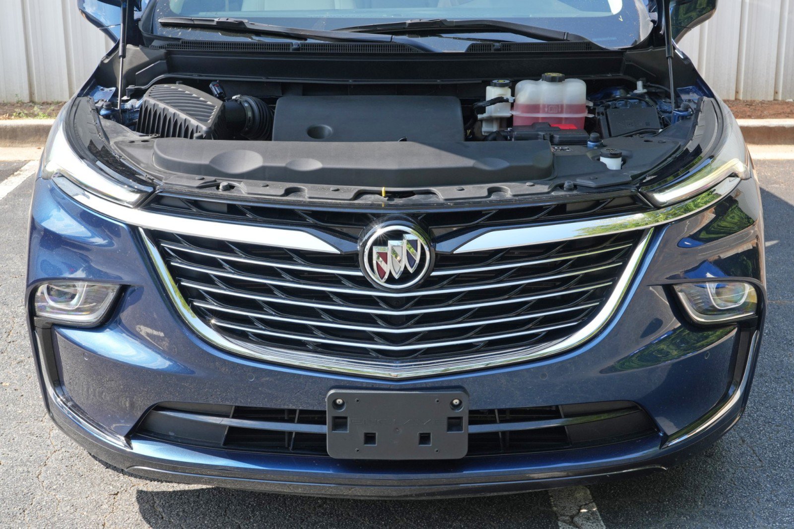 Used 2023 Buick Enclave Essence w/ Experience Buick Package FWD image 7