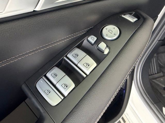 Used 2021 BMW X7 xDrive40i AWD/4WD image 14