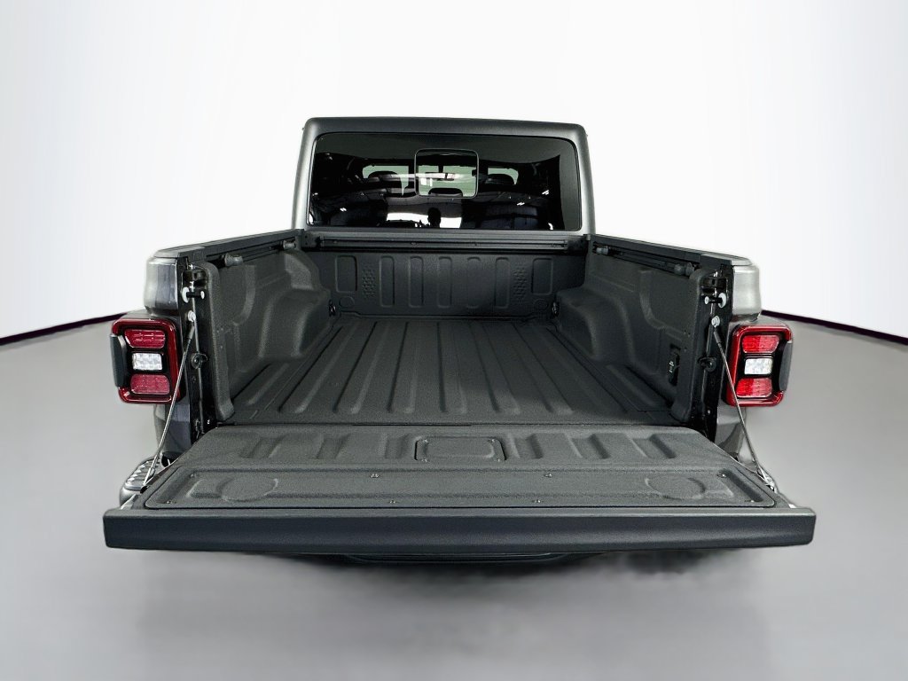 Used 2022 Jeep Gladiator Rubicon w/ LED Lighting Group AWD/4WD image 28