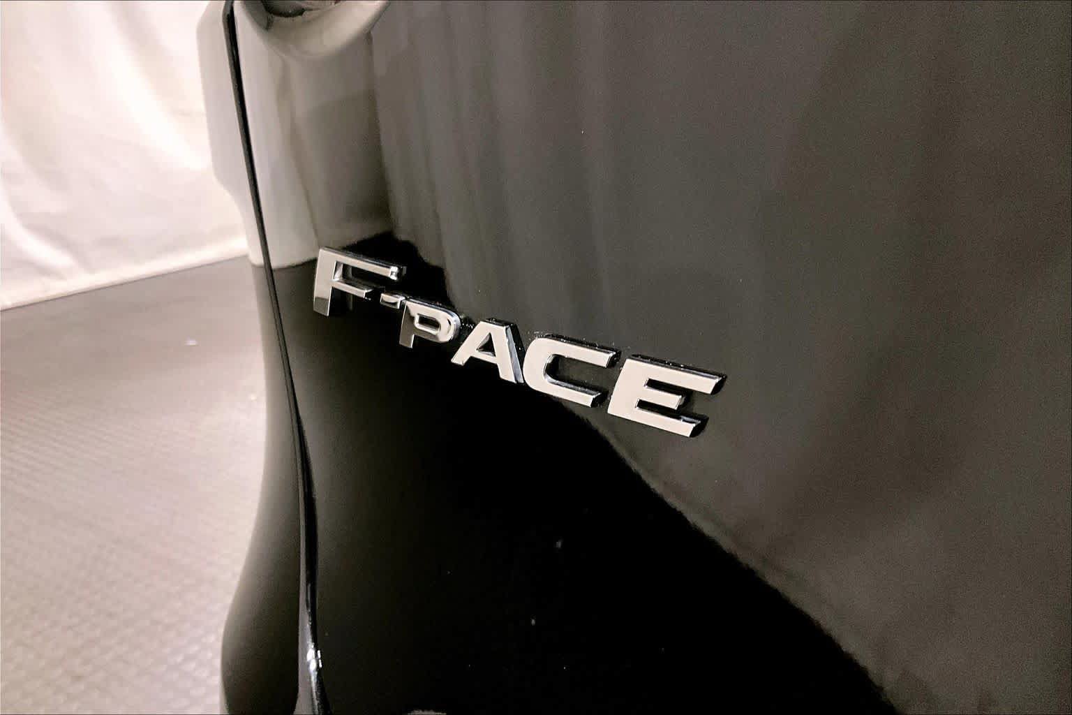 Used 2020 Jaguar F-PACE SVR AWD/4WD image 9