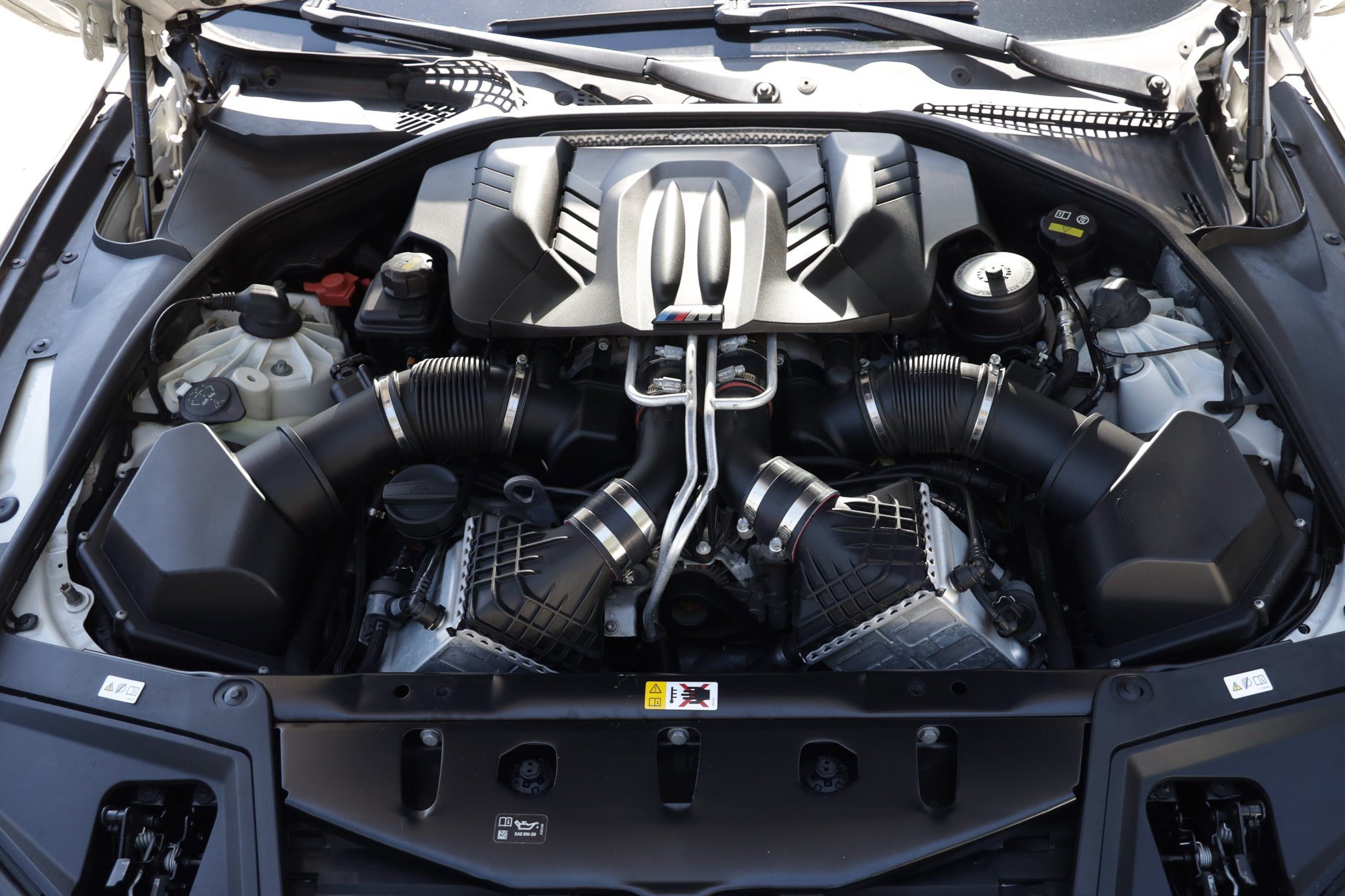 Used 2016 BMW M5 RWD image 24