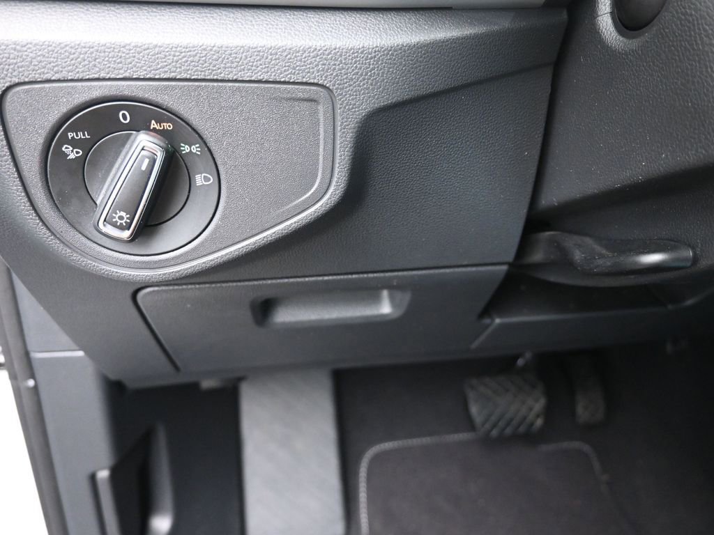 Used 2023 Volkswagen Atlas SE image 16