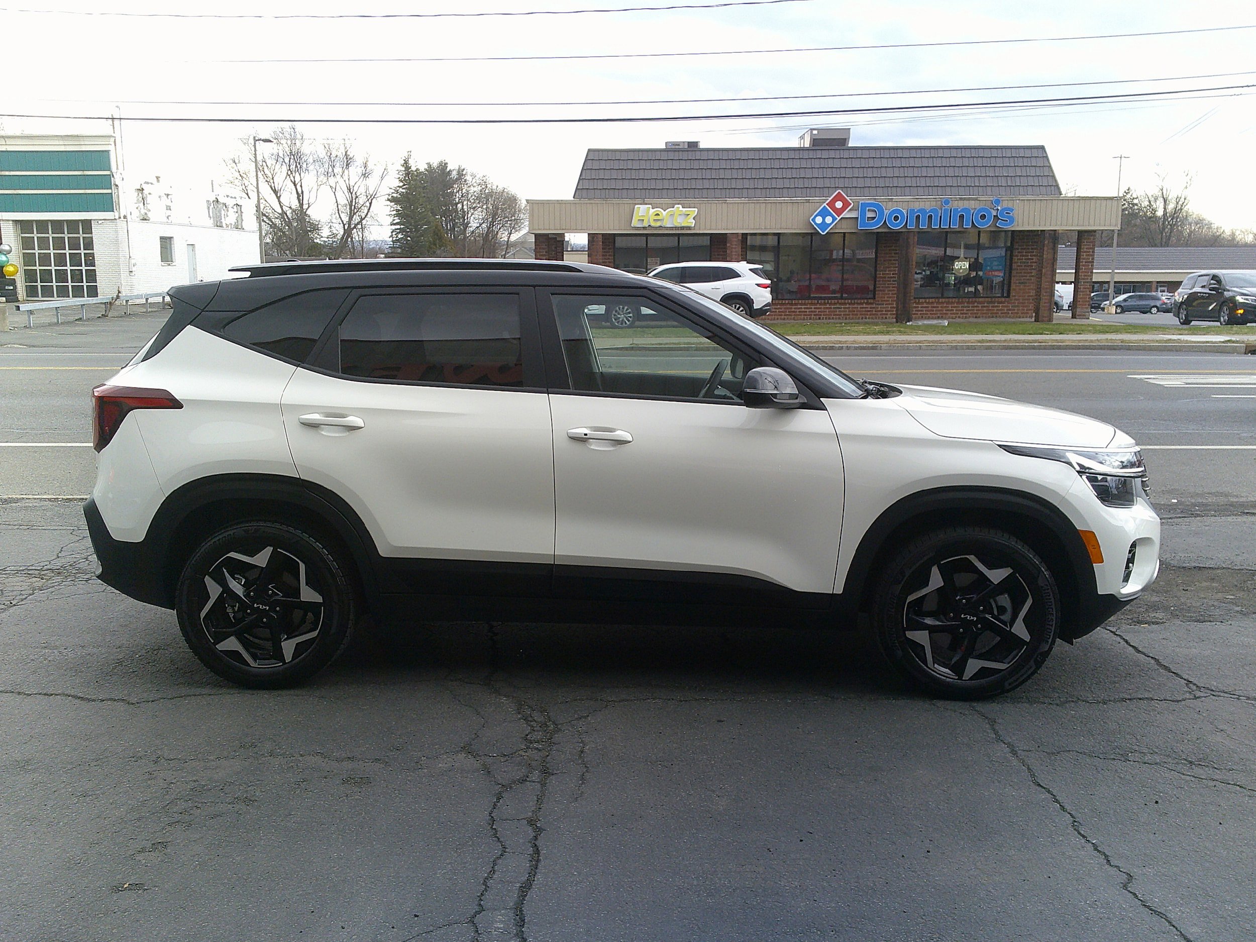 Used 2025 Kia Seltos S AWD/4WD image 6