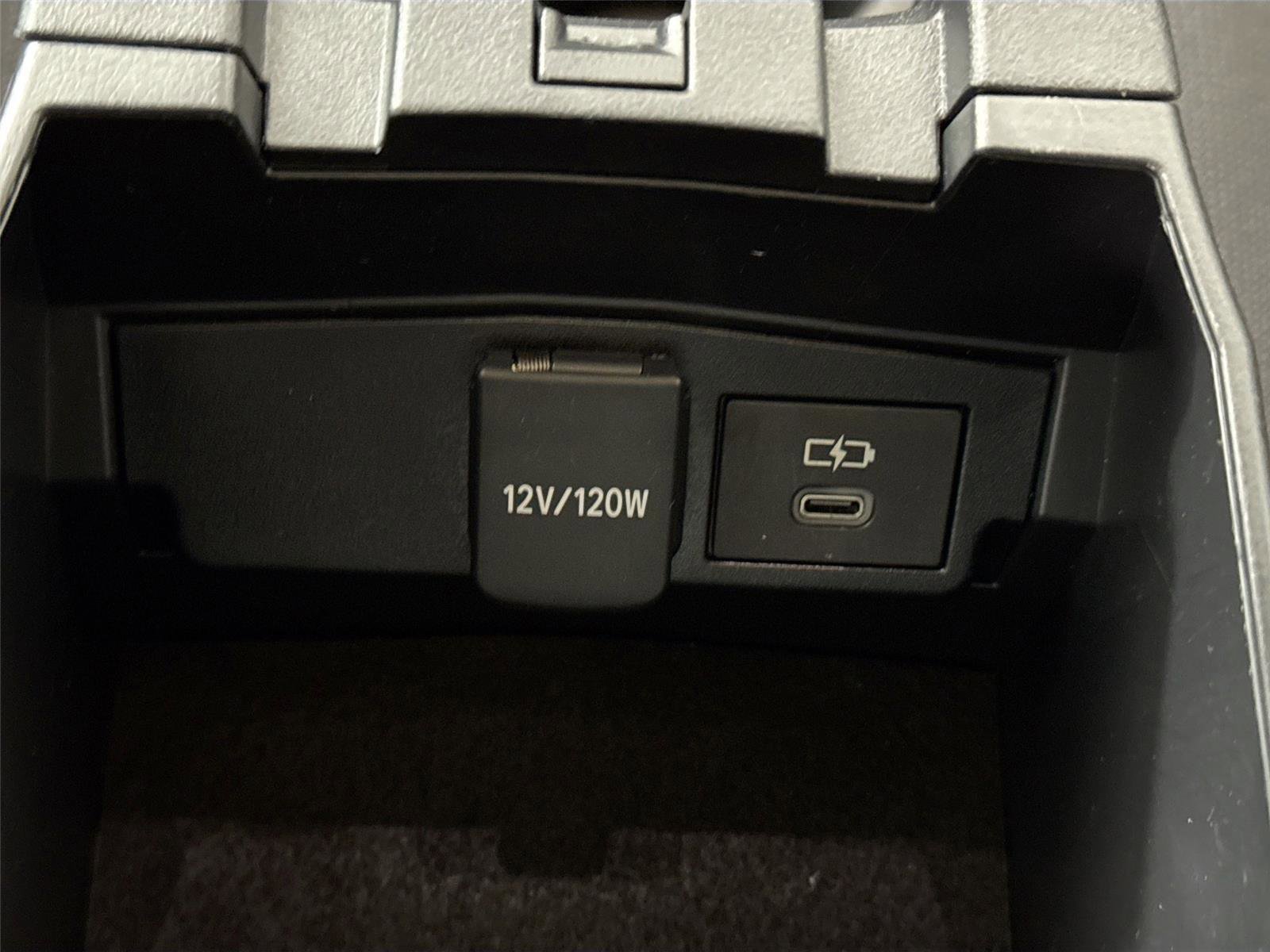 Certified 2024 Toyota Corolla LE image 33