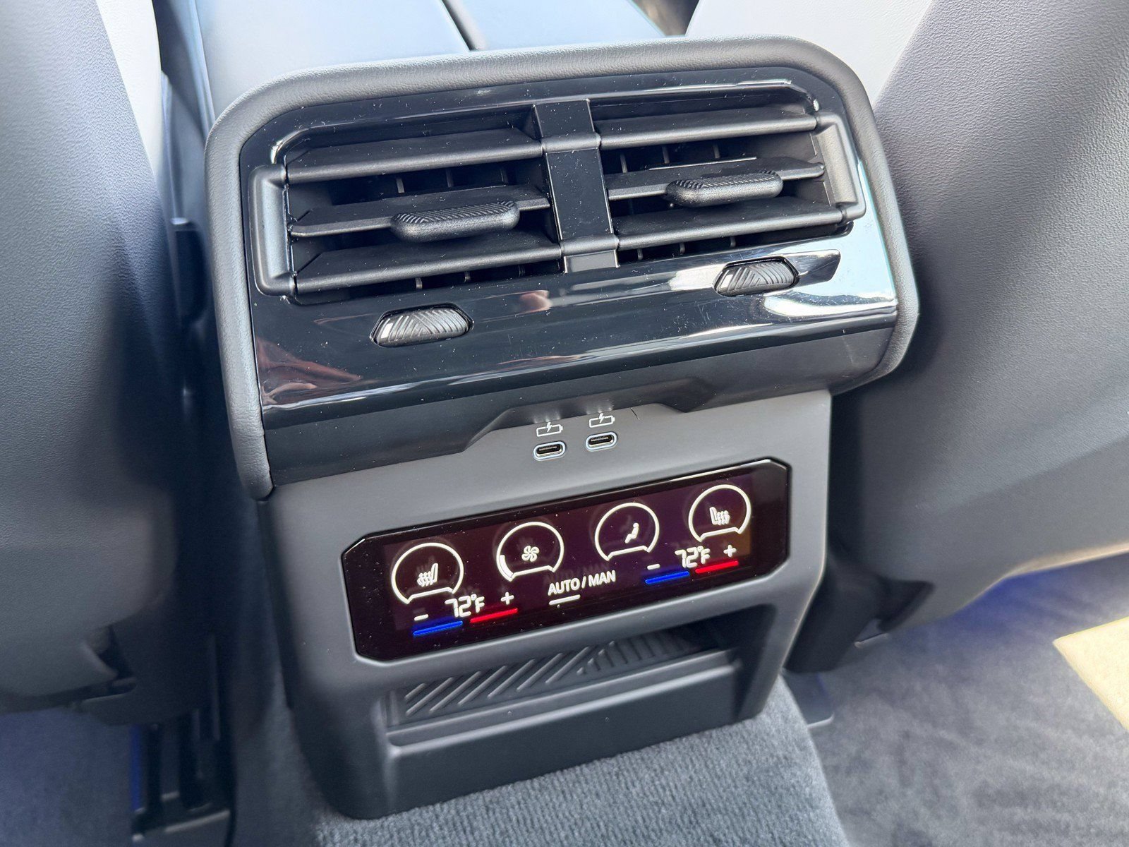 New 2027 BMW M5 Touring AWD/4WD image 19