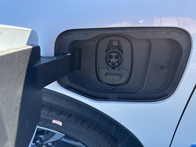 New 2026 Chevrolet Equinox EV LT AWD/4WD image 9