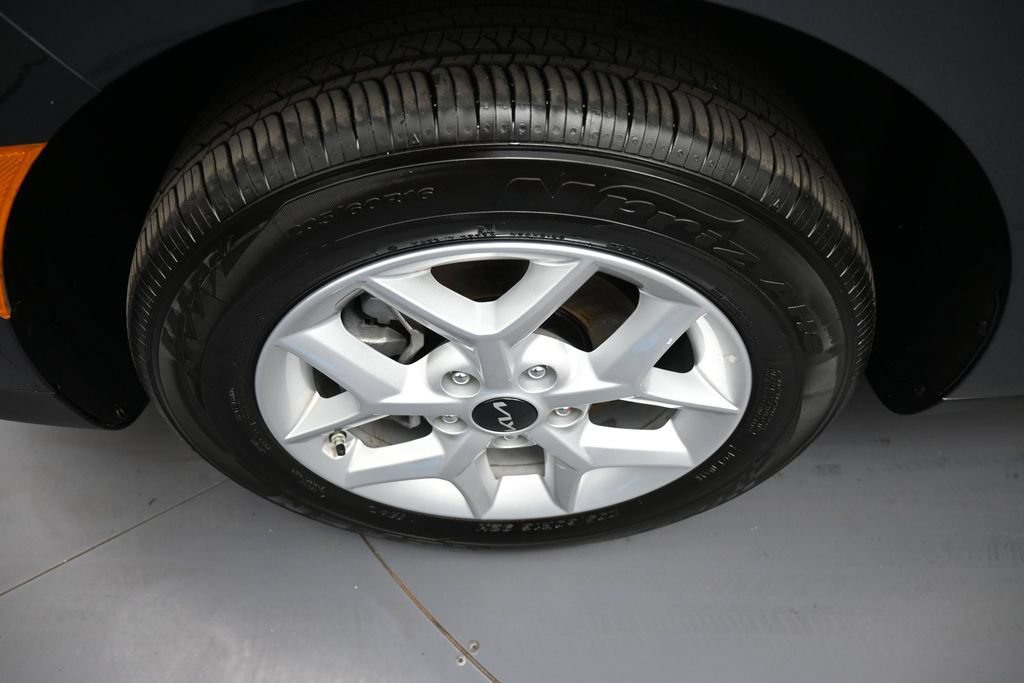 Certified 2025 Kia Soul S FWD image 14
