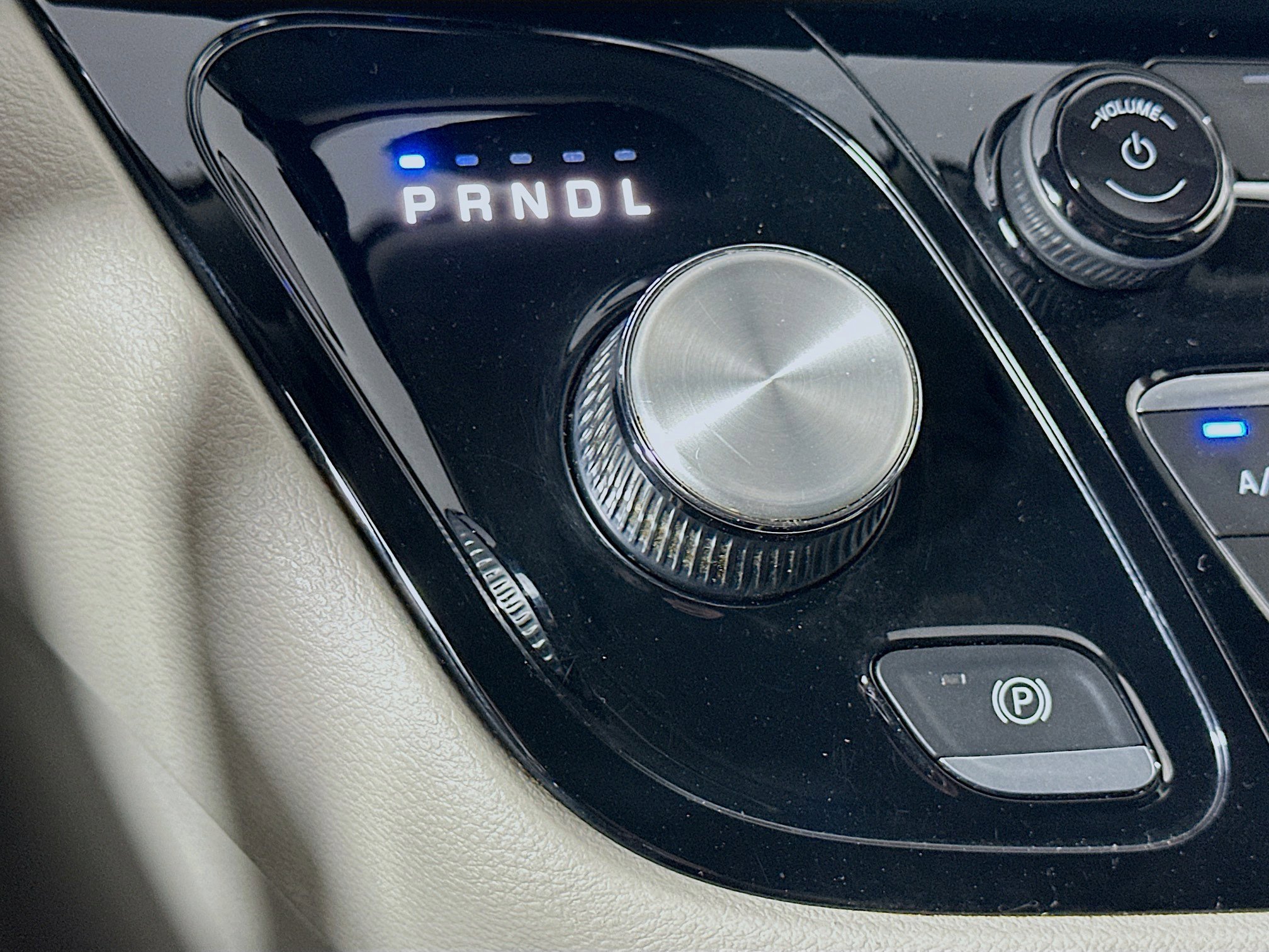 Used 2020 Chrysler Pacifica Touring-L image 24