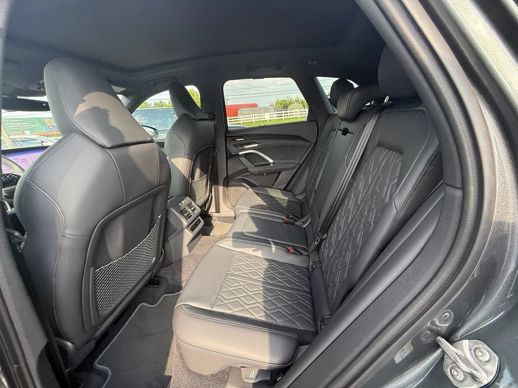 Used 2025 Audi SQ5 Premium Plus AWD/4WD image 19
