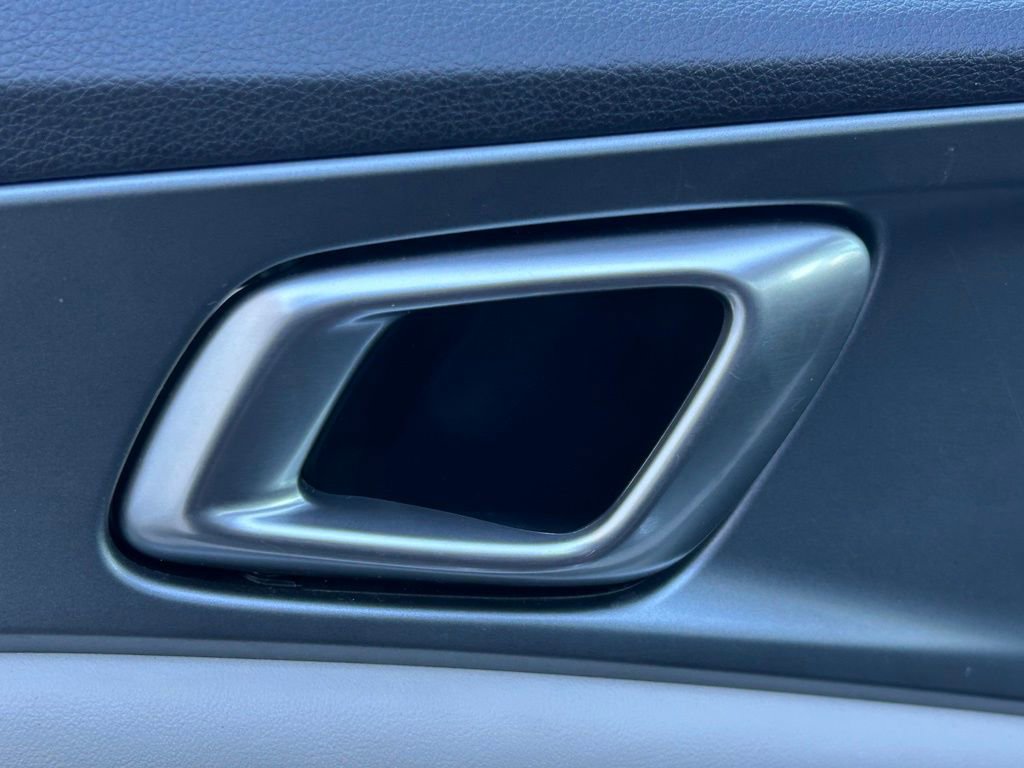 Used 2024 Kia Carnival LX image 70