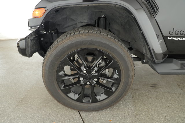 Used 2021 Jeep Wrangler Unlimited Sahara image 6