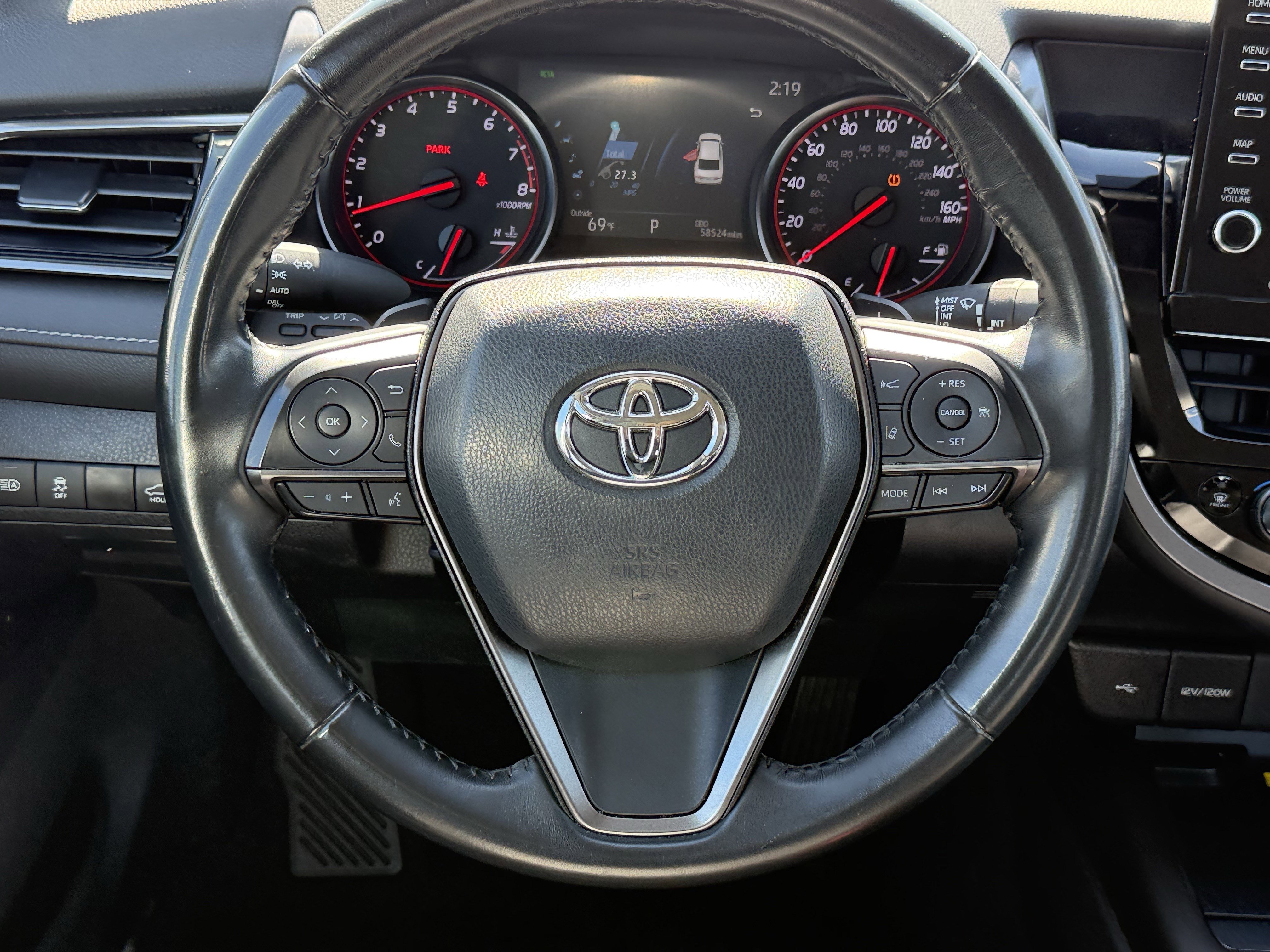 Used 2023 Toyota Camry XSE image 15