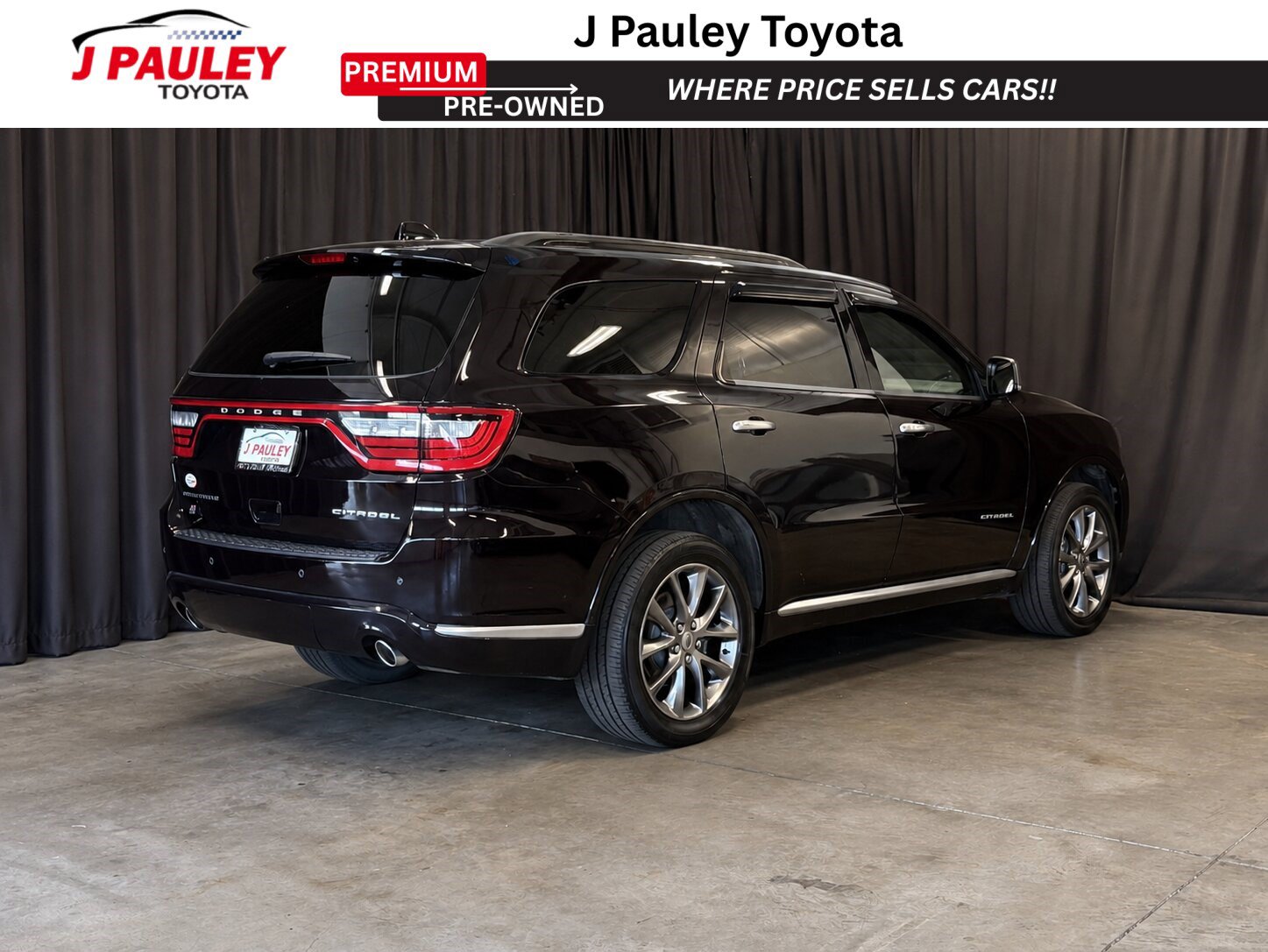 Used 2020 Dodge Durango Citadel AWD/4WD image 3
