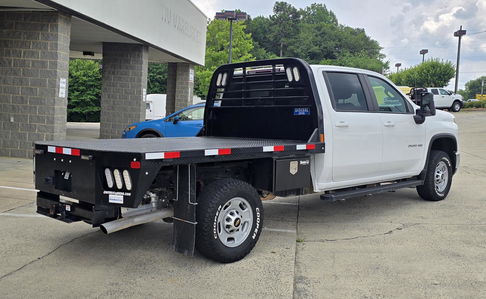 Used 2024 Chevrolet Silverado 2500 LT w/ Convenience Package image 4