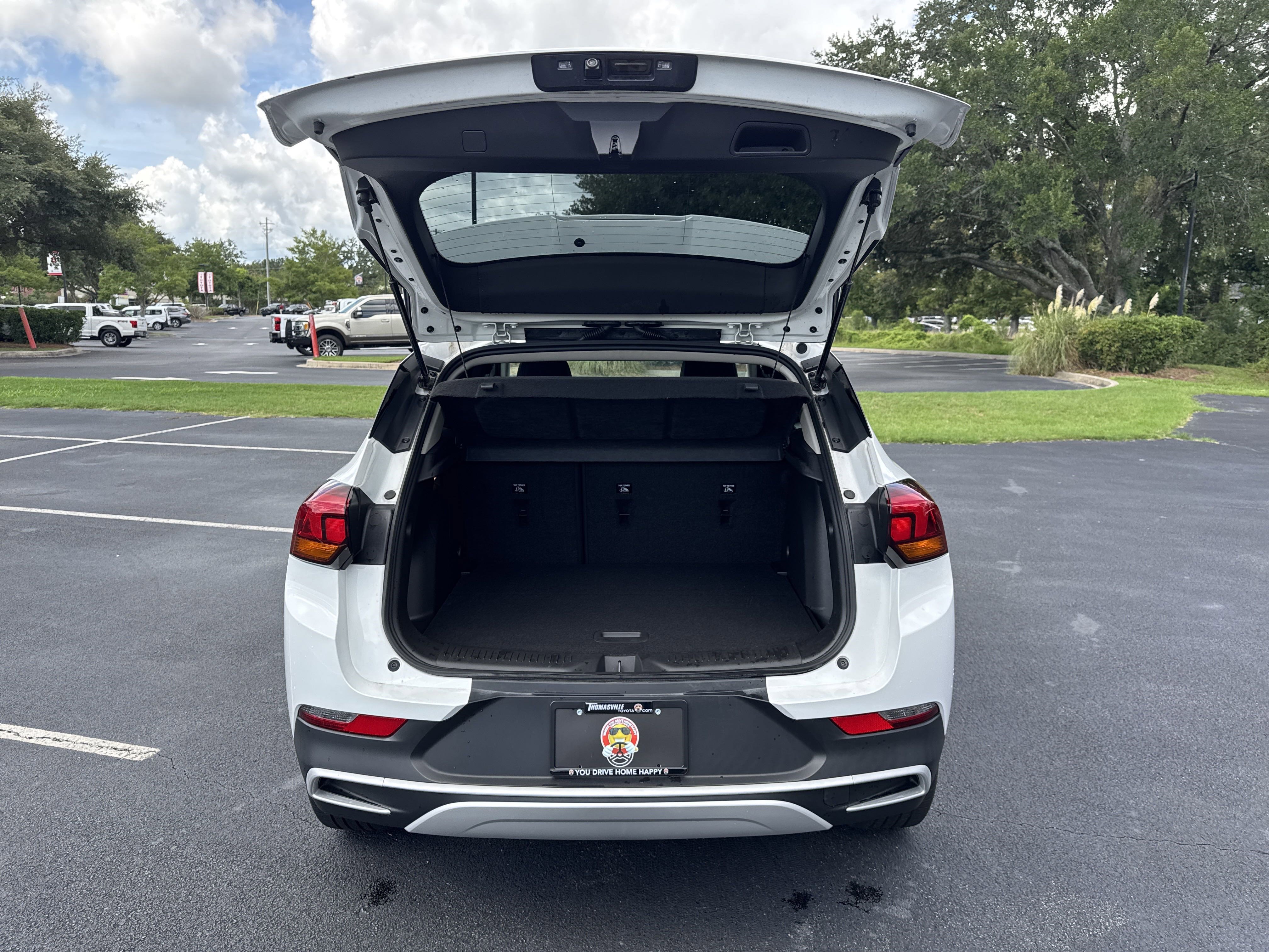 Used 2023 Buick Encore GX Preferred w/ Cold Weather Comfort Package image 36