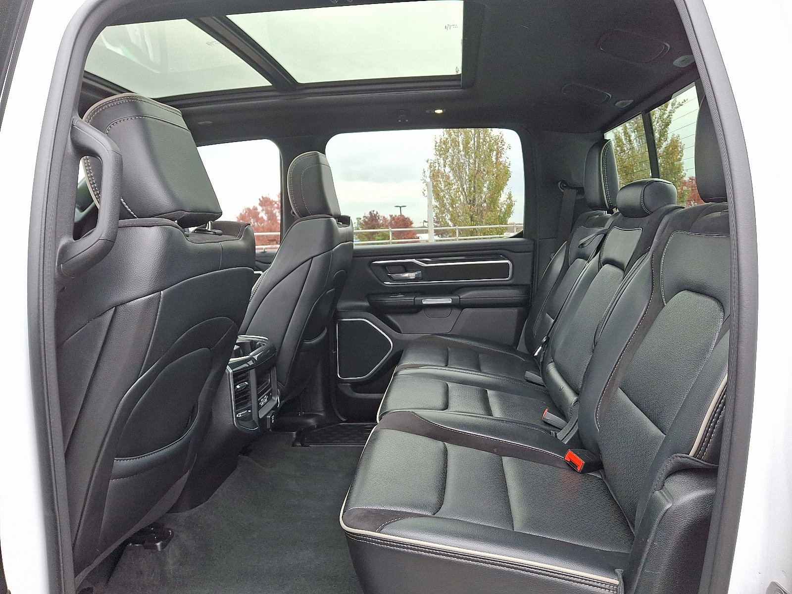 Certified 2021 RAM 1500 Laramie image 10