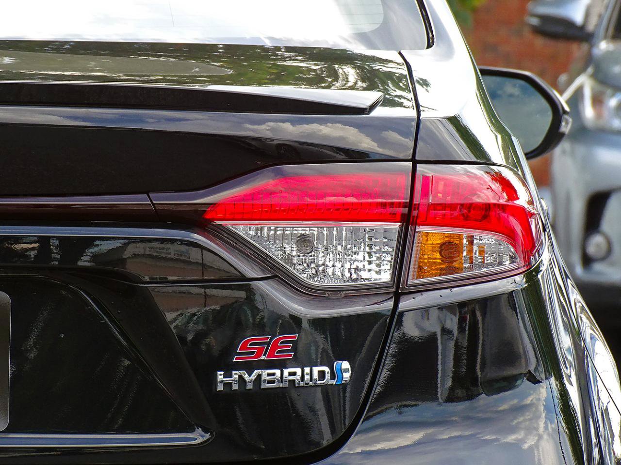 Used 2023 Toyota Corolla SE FWD image 16