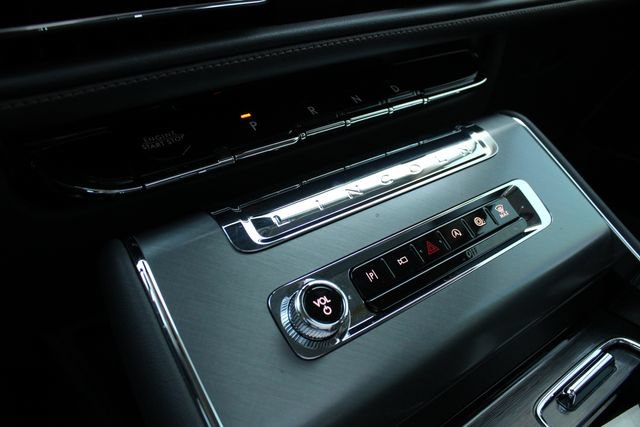 New 2026 Lincoln Aviator AWD image 16