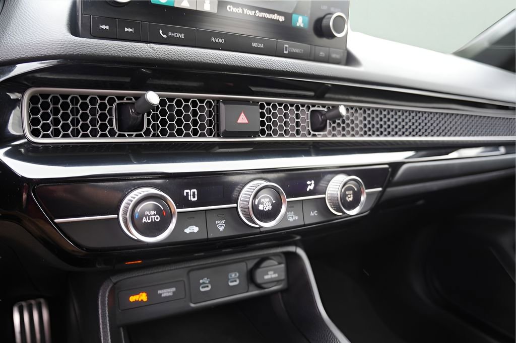 Used 2025 Honda Civic Sport image 25