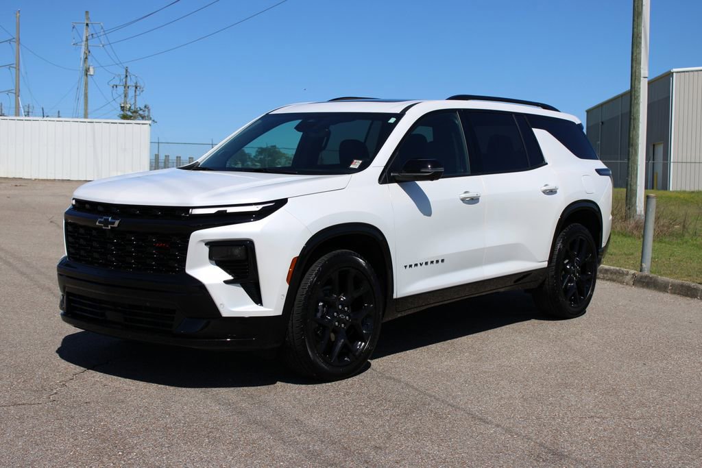 Used 2024 Chevrolet Traverse RS w/ LPO, Floor Liner Package AWD/4WD image 2
